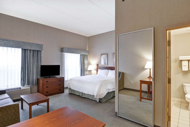 Room 13 of 40