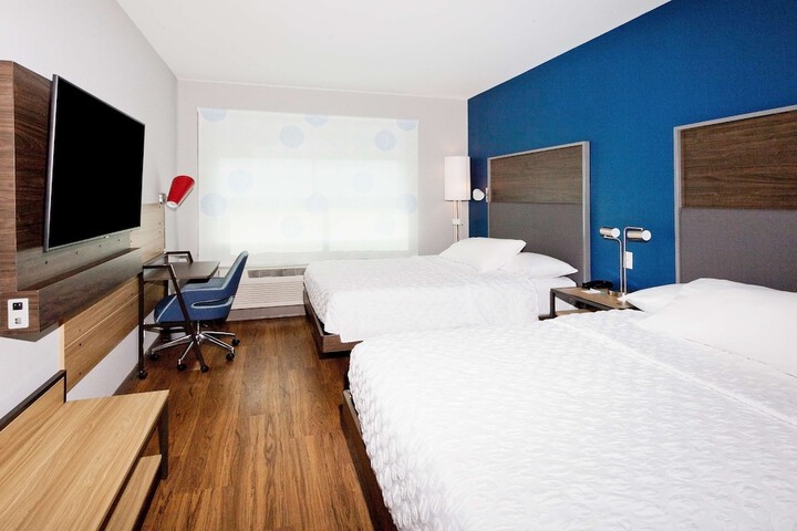 Room 26 of 45