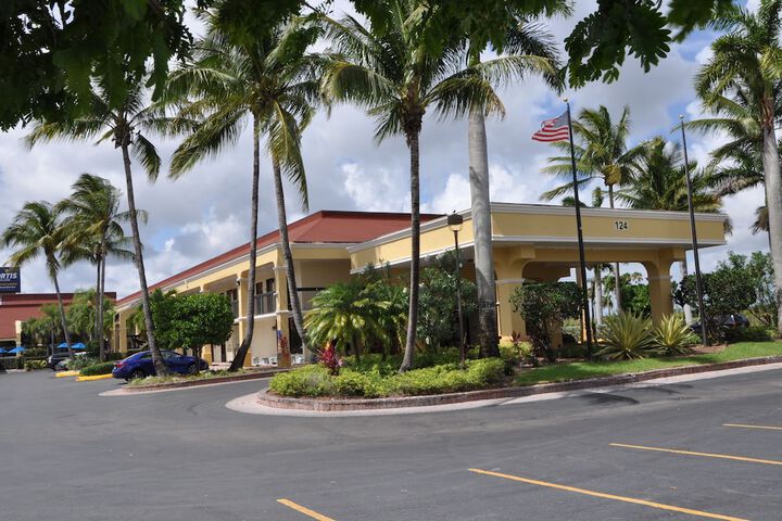 Hotel 4 of 42