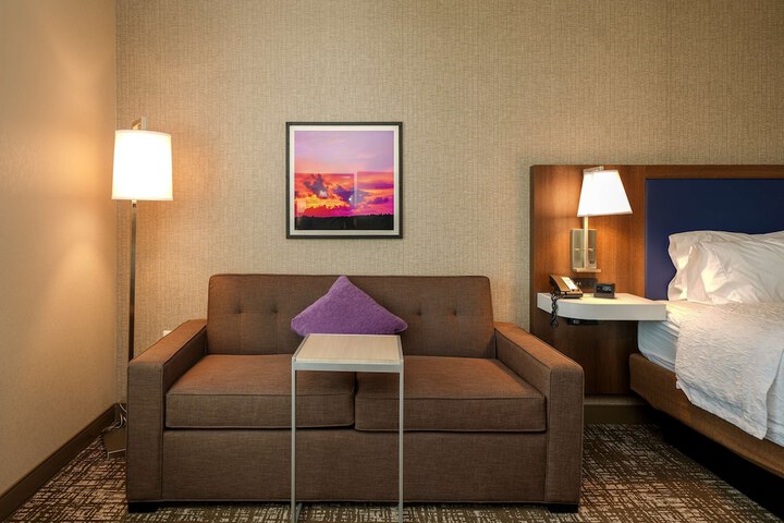 Room 26 of 62