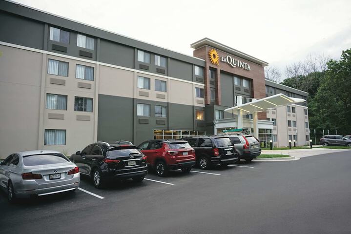 Hotel 3 of 42