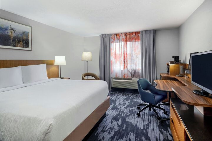 Room 14 of 49