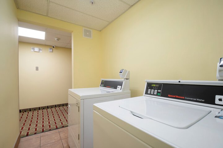 Room 52 of 55