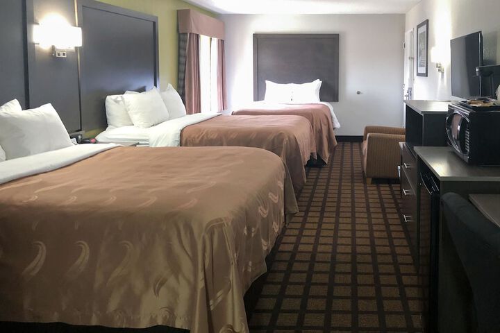 Room 10 of 27
