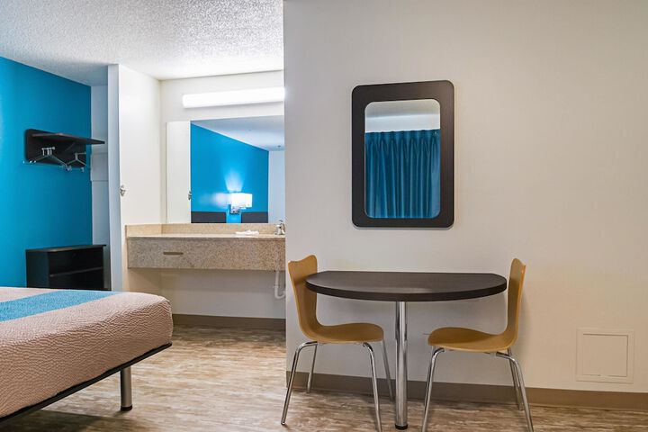 Room 19 of 30