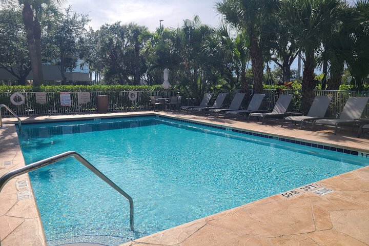 Holiday Inn Express & Suites Ft. Lauderdale N - Exec Airport by IHG