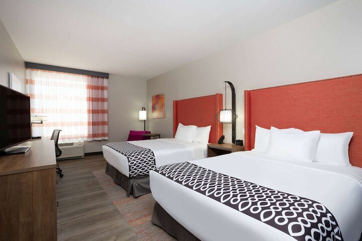 Room 15 of 37