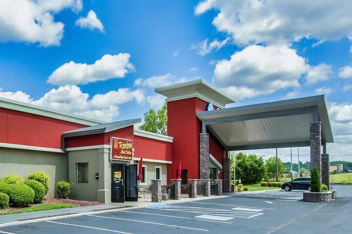 Days Inn & Suites by Wyndham Johnson City