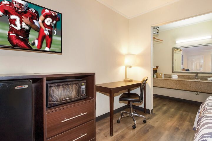 Room 26 of 36