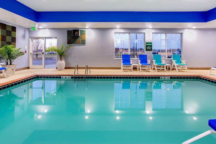 Pool 11 of 55