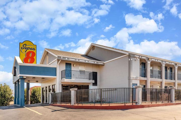 Hotel 3 of 29