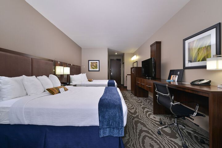 Room 10 of 37