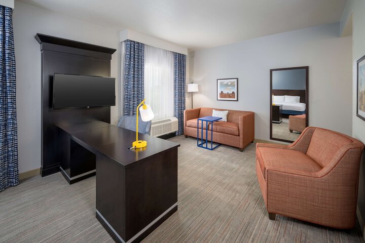 Room 19 of 36