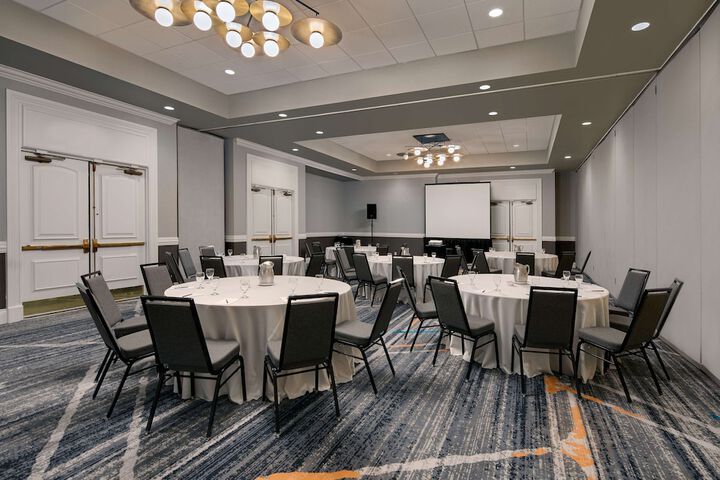 Embassy Suites by Hilton San Rafael at Marin Center
