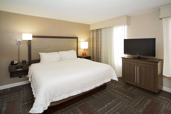 Hampton Inn & Suites Valdosta / Conference Center