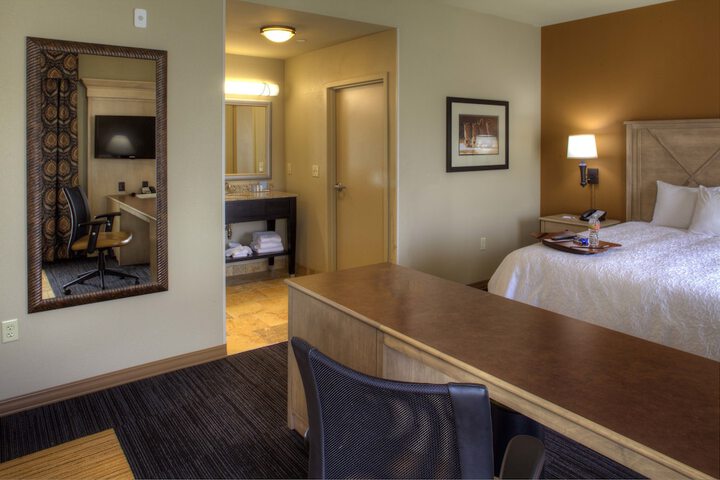 Room 50 of 65
