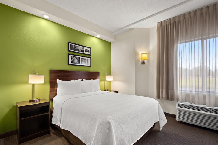Room 30 of 49