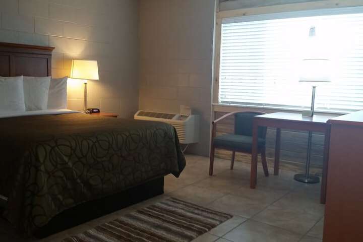 Room 32 of 55