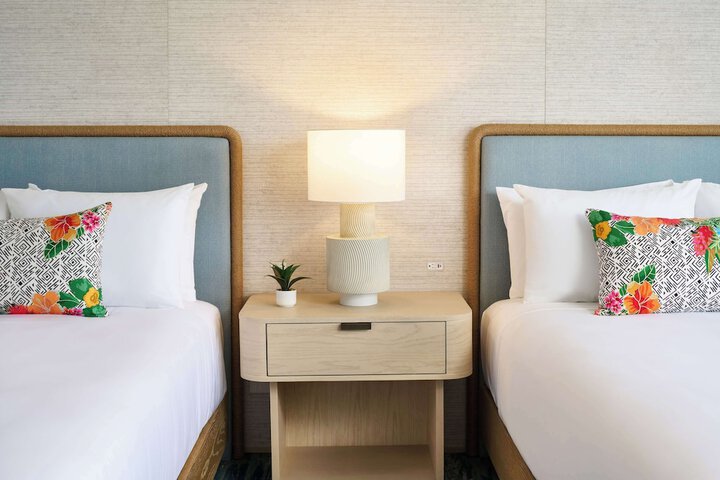 Room 83 of 188