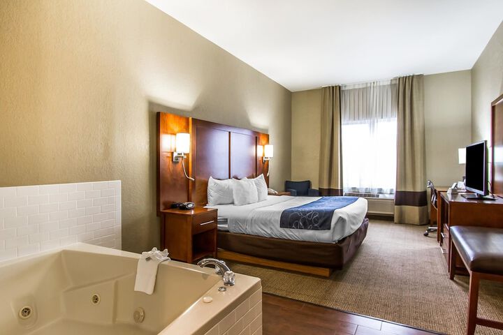 Room 10 of 31