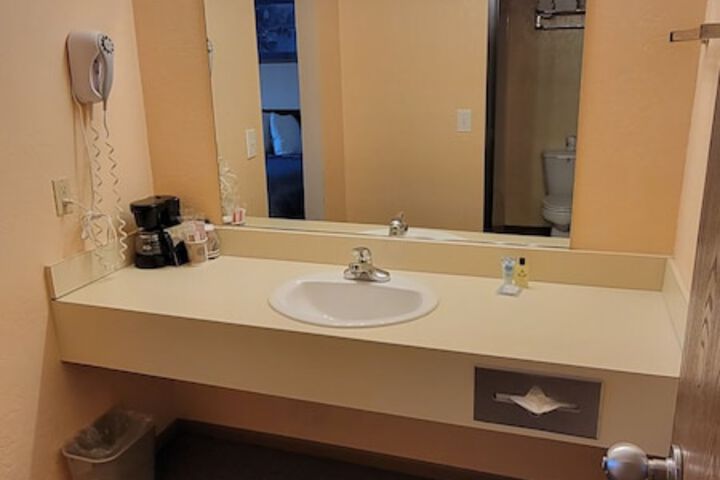 Room 19 of 29