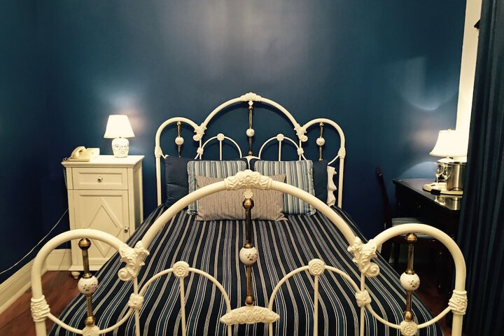 Room 13 of 57