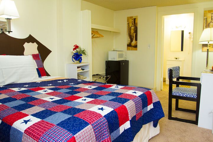 Room 15 of 39