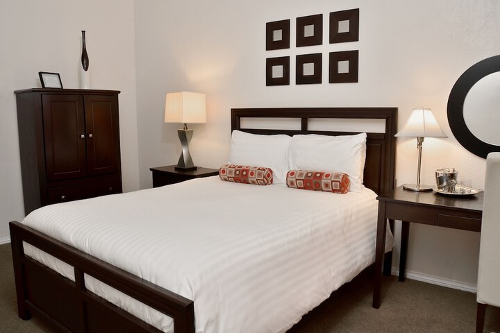 El Primero Hotel