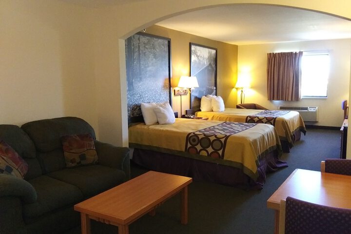 Room 30 of 39