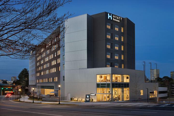 Hotel 4 of 50