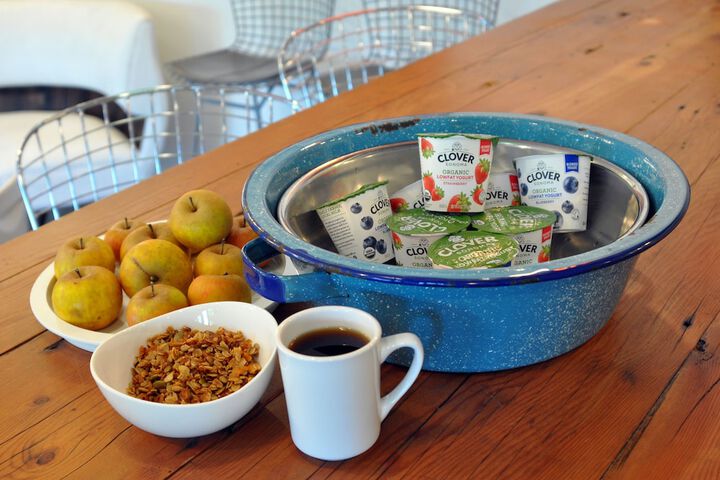 Breakfast/Coffee Service 118 of 127