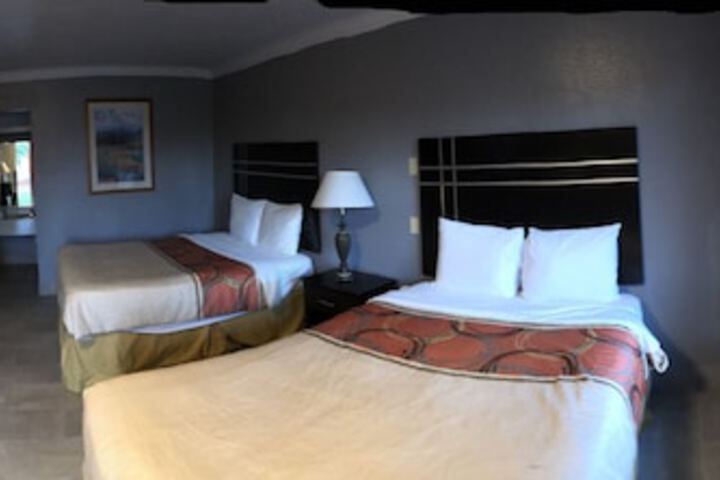 Room 8 of 36