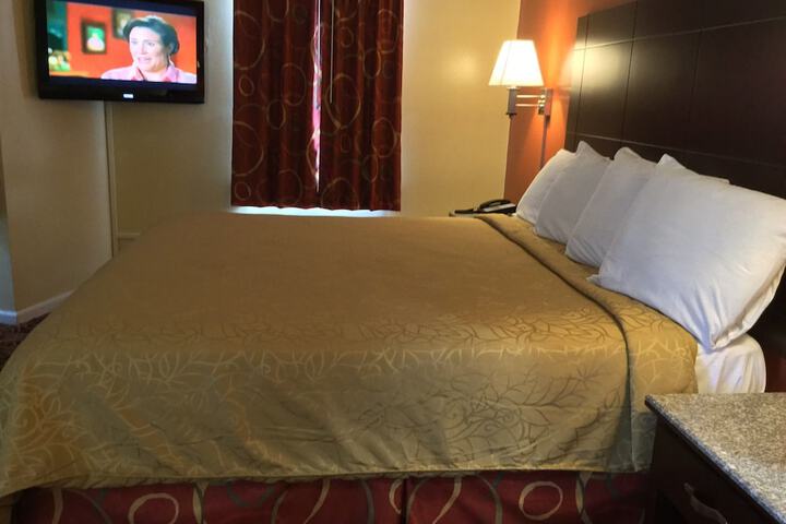 Room 19 of 36