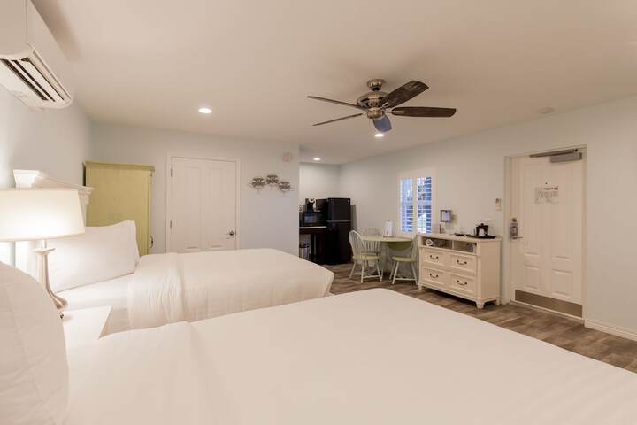 Room 15 of 48