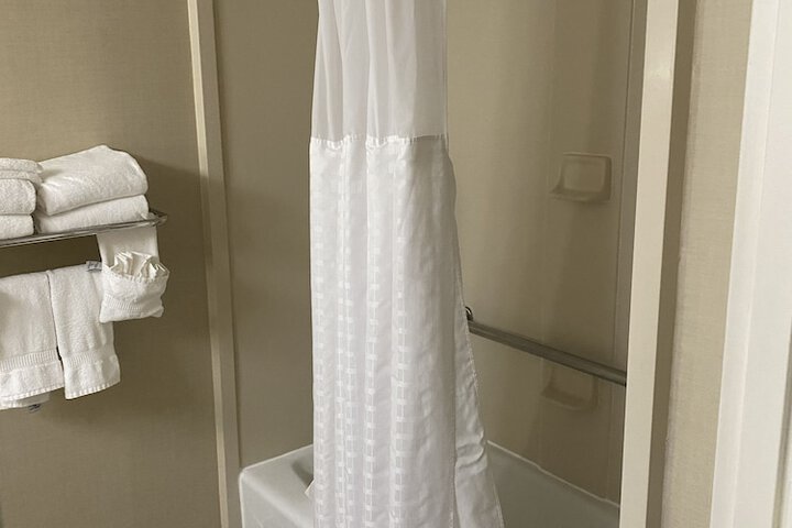 Room 9 of 23