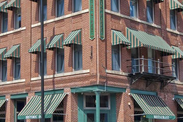 Hotel 8 of 59