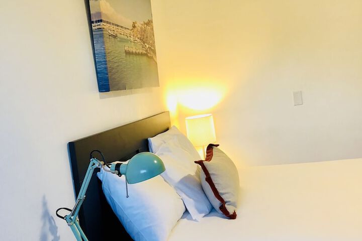 Room 77 of 115