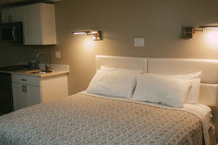 Room 28 of 124