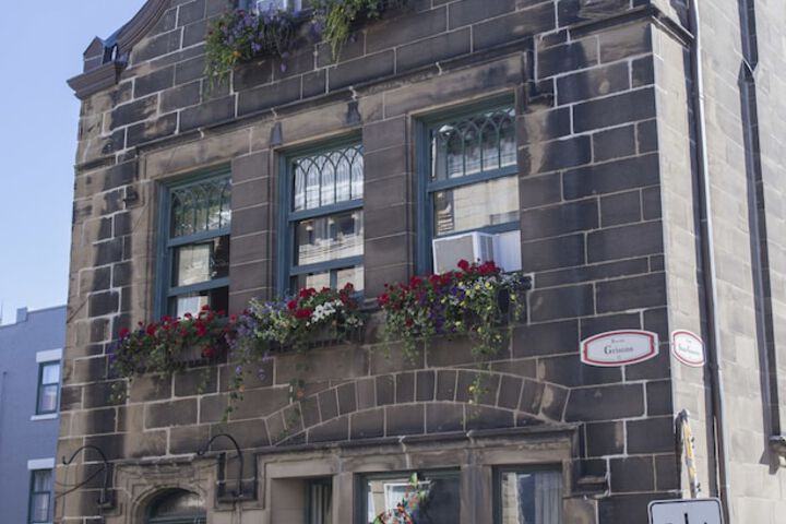 Hotel 5 of 49