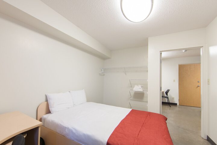 Room 56 of 80