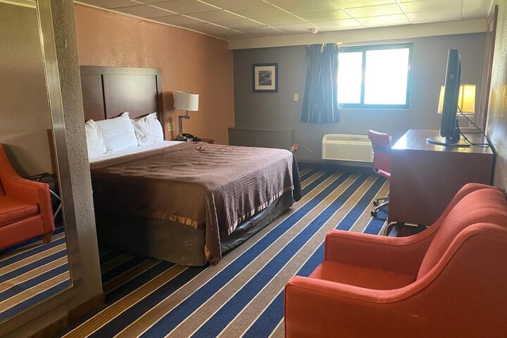 Room 15 of 40
