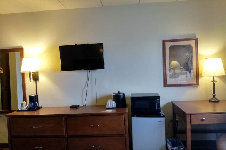 Room 22 of 65