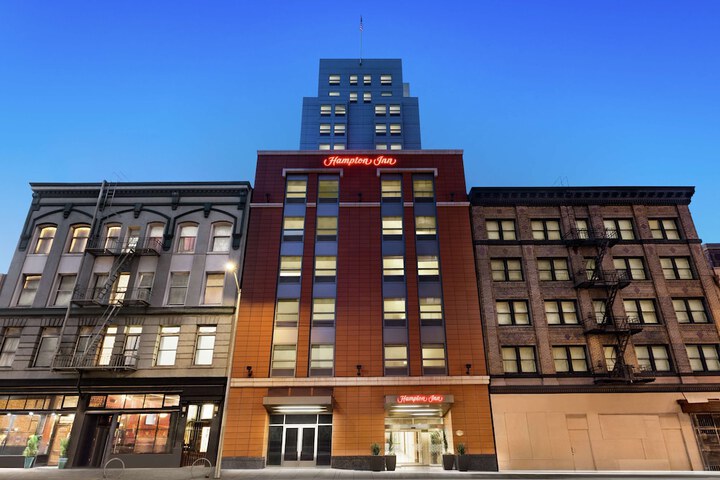 Hotel 3 of 129