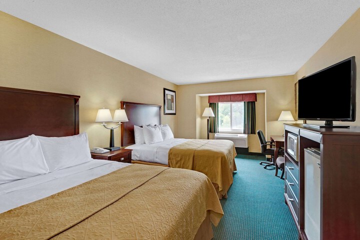 Room 5 of 15