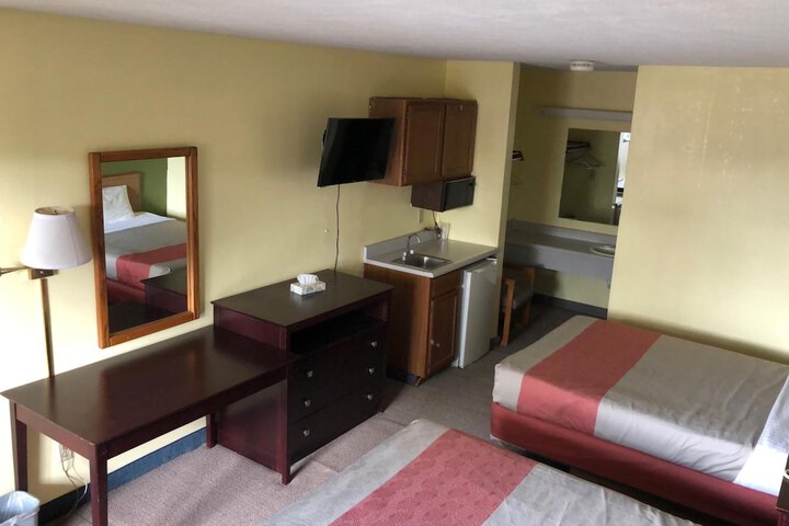 Salt Creek Inn