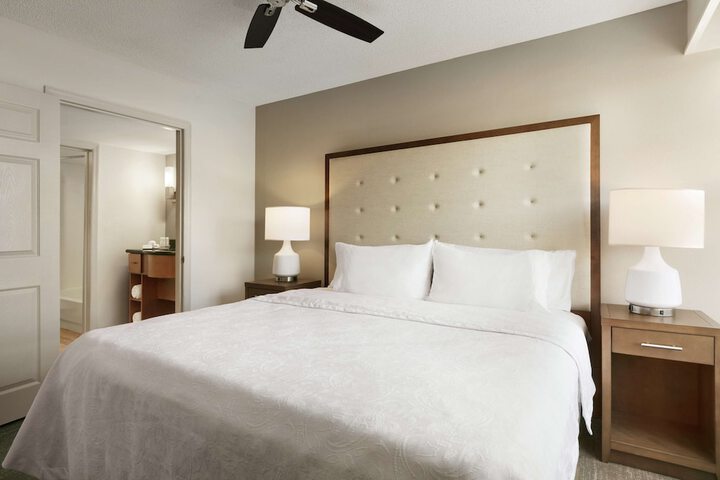 Room 12 of 36