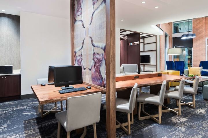 Hyatt Place Austin / Round Rock