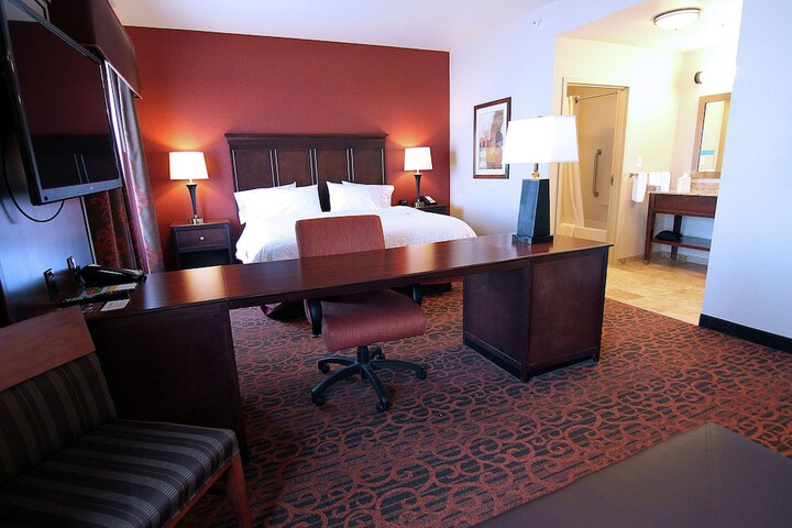 Room 13 of 31