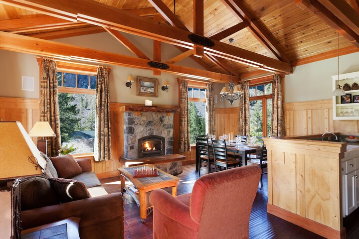Tamarack Lodge and Resort