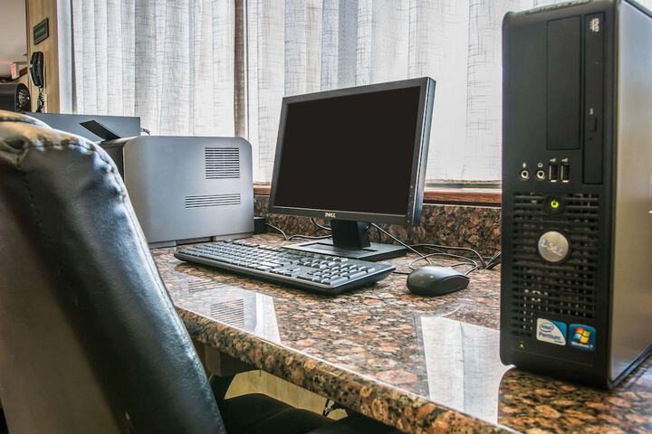 Business Center 38 of 38